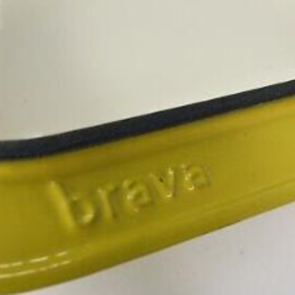 Sunny Yellow Cookware Set - Picture 7 of 7